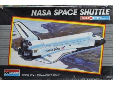 MONOGRAM NASA Space Shuttle 1/200 NO.5905