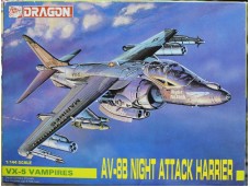 DRAGON 威龍 AV-8B Night Attack Harrier VX-5 Vampires 1/144 NO.4526